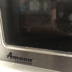 Microwave Amana comercial