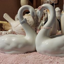 LLADRO  ENDLESS  LOVE SWANS  PORCELAIN 