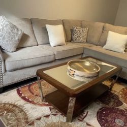 Living Room Set Like New 