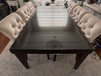 Large Extendable Glass Dining Table Set with 6 stuffed chairs. Excellent condition