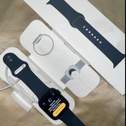 Apple Watch SE (2nd Generation) 44mm