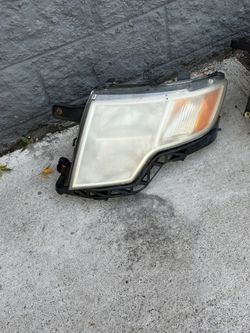 2010 Ford Edge Headlight