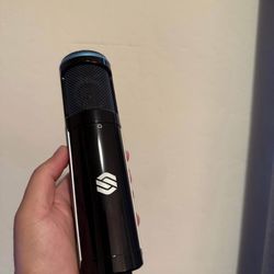 Microphone 