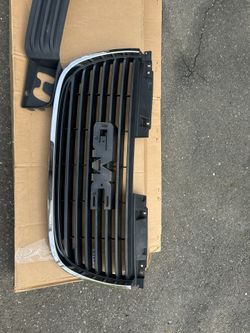 2012 GMC OEM Grill And Lower