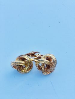 Gold plated vintage earrings
