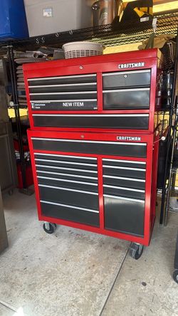 Toolbox craftsman.  20 DRAIWER.  Everything works fine