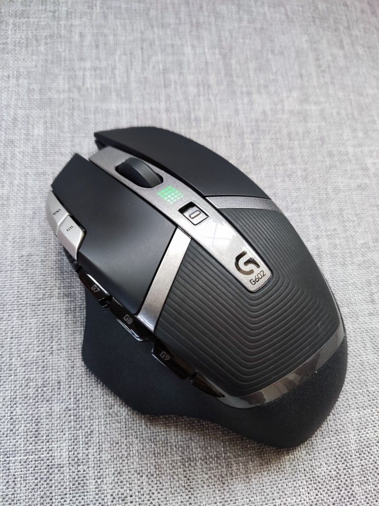 Logitech G602 Wireless Gaming Mouse + USB Receiver Dongle For Microsoft Windows & Apple Mac