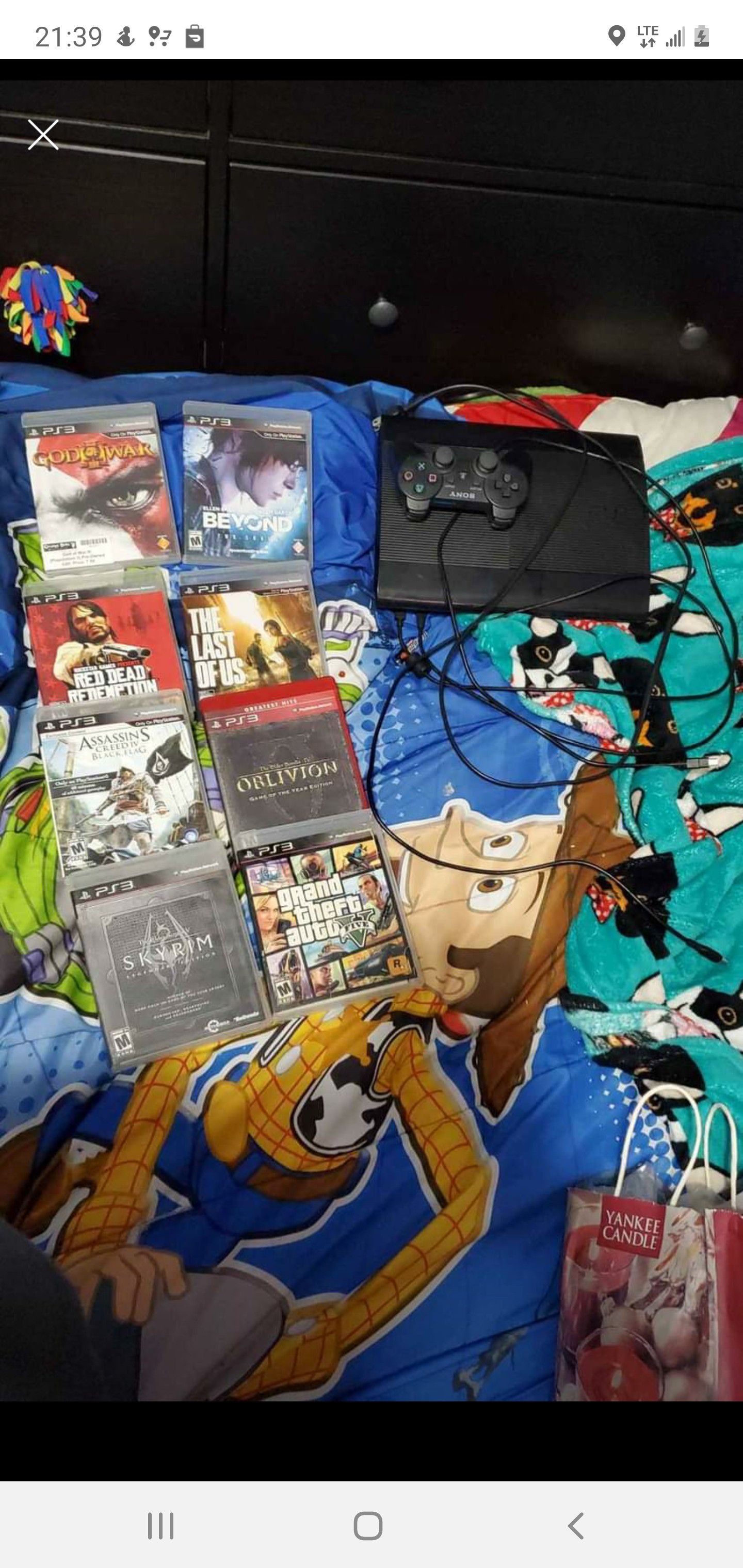 Ps3 slim with 8 games