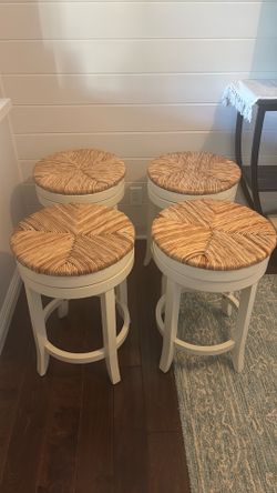 4 White Counter stools Coastal /Farmhouse Aesthetic