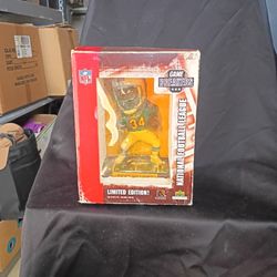 Ricky Williams Limited Edition Dolphin #34 Upper Deck Collectable 