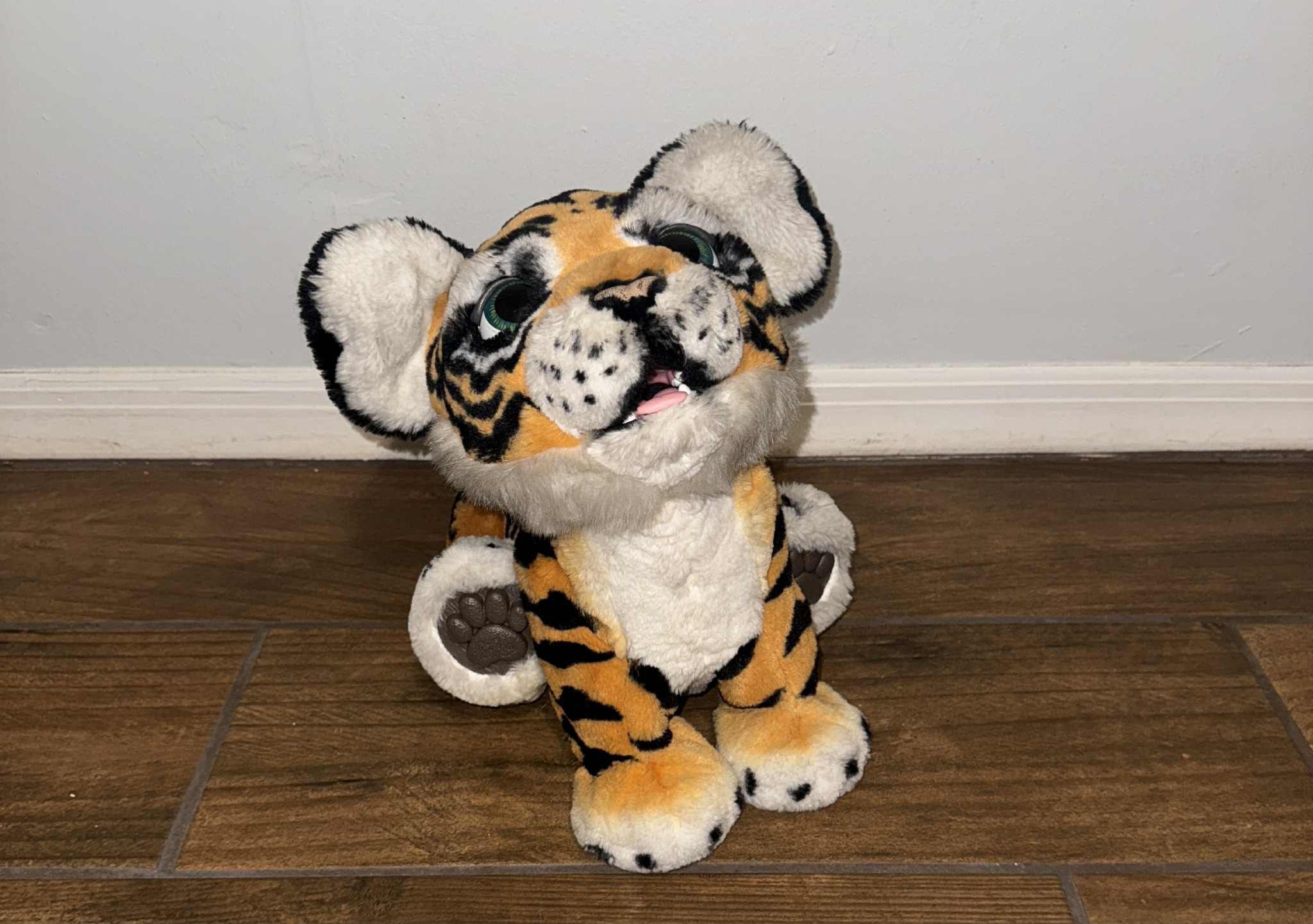 FurReal Roarin' Tyler, the Playful Tiger