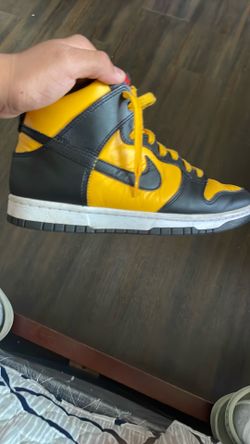 Jordan one mids