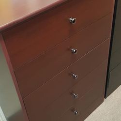 5 Drawer Dresser /cómoda 5 Cajones