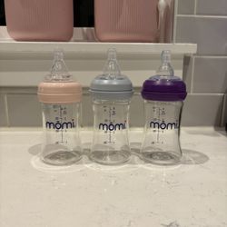 Momi Glass Bottles