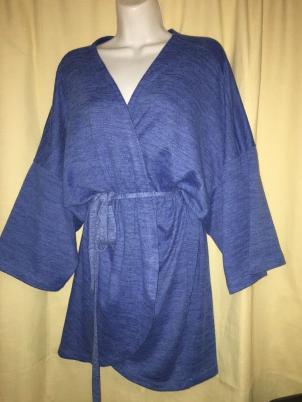 New robe L/XL