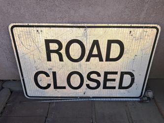 ROAD CLOSED SIGN