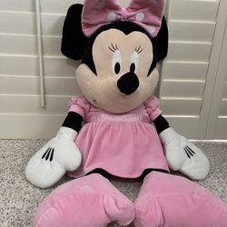 Large Minnie Mouse Stuffed Animal/Minnie Mouse 