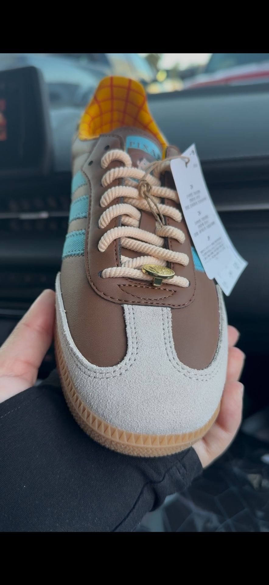 ADIDAS SAMBAS OG X TOY STORY “WOODY”