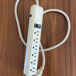 6-Plug Surge Protector Power Strip