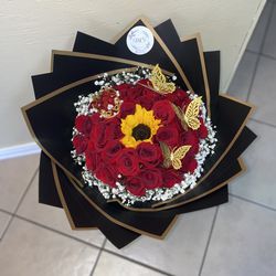 Sunflower And Roses  Bouquet 