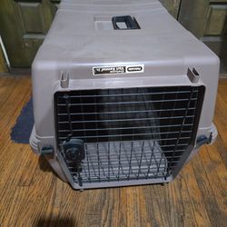 Dog kennel Petmate Delux Vari Kennel Jr.