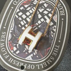 Hermes Necklace White Letter H