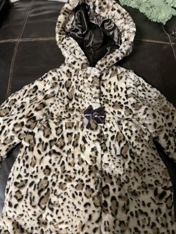 Cute Soft  Leopard Coat. Size 6x