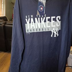 New Yankees Long Sleeve Tee