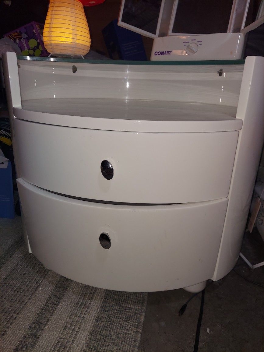 Night Or End Table Lacquer Finish 2 Drawers