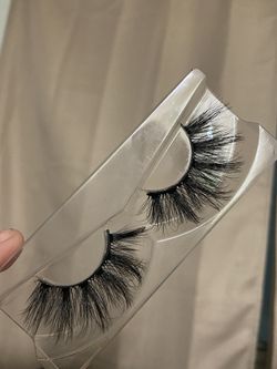 Eyelashes