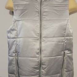 New With TAGS LIZ claiborne Puffer Vest Hood Med Silver