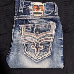 Rock Revival “Taiki” Straight Jeans