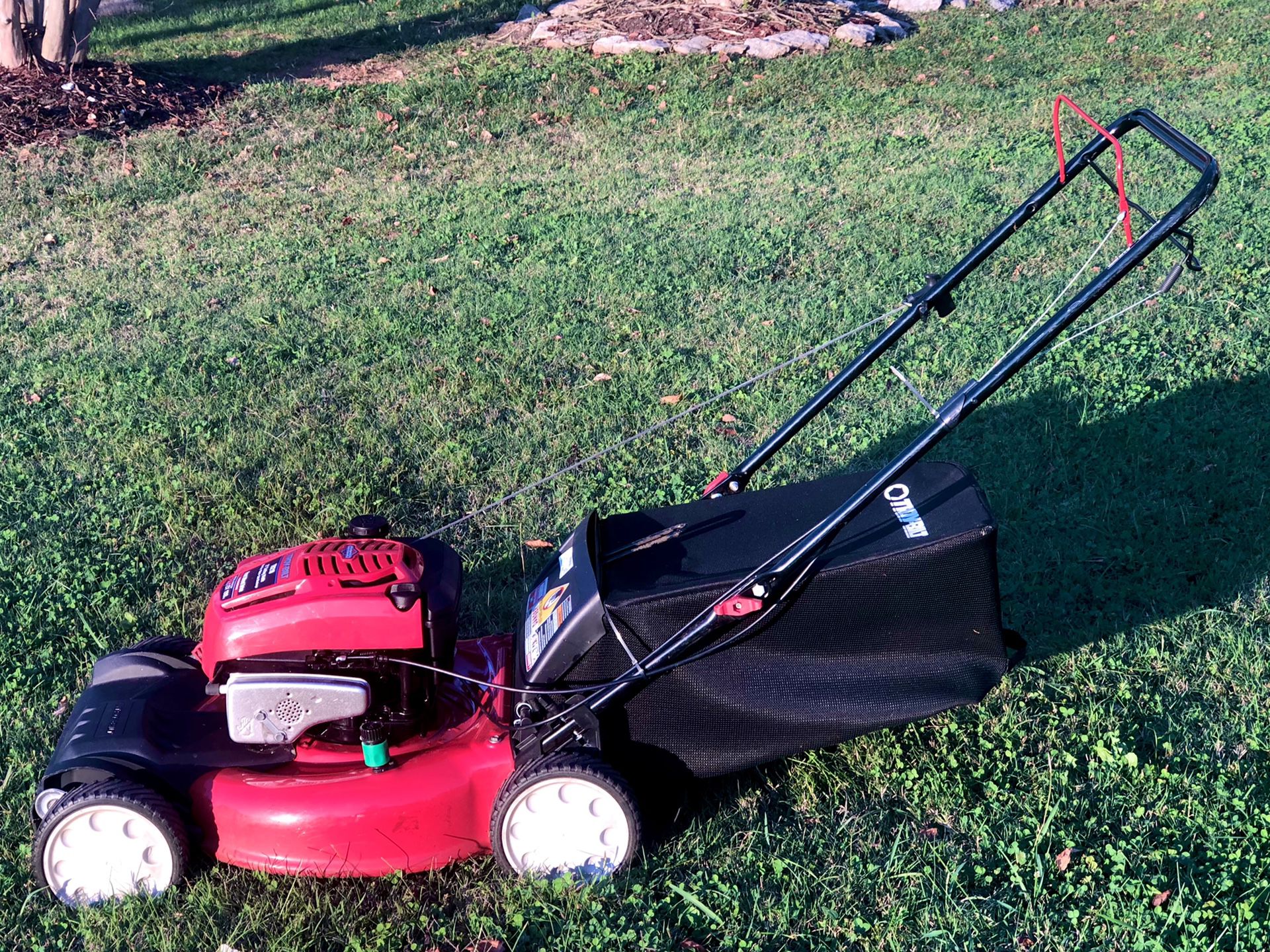 Troy Bilt TB210 725EX 190cc Self-propelled Lawnmower With Bag 21” cut In like new condition