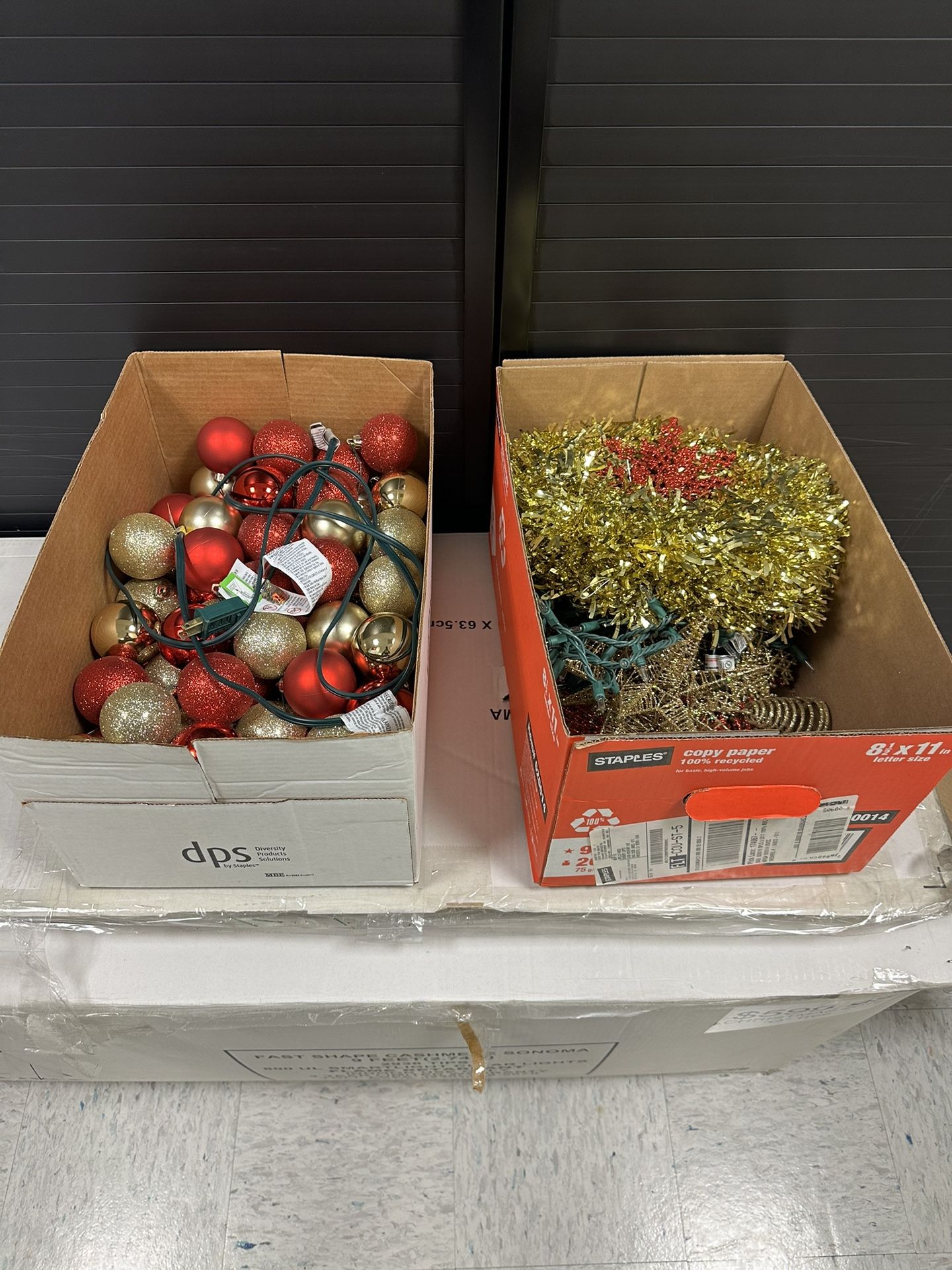 Christmas Tree With Decorations for Sale in Modesto, CA OfferUp