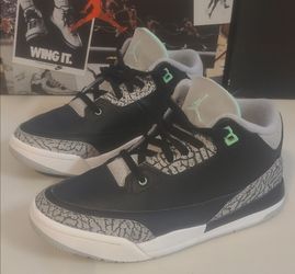 Authenticity Guarantee
Air Jordan 3 Retro PS Athletic Shoes ‘Green Glow’ DM0966 031 - Size 3 youth
