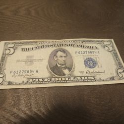 1953 A BLUE SEAL OFFSET $5 BILL