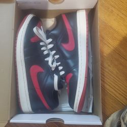 Jordan 1 Low  