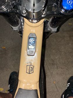 juiced scrambler dual battery
