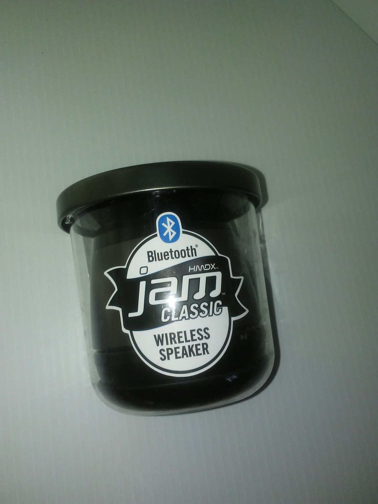 new bluetooth speaker it sounds great