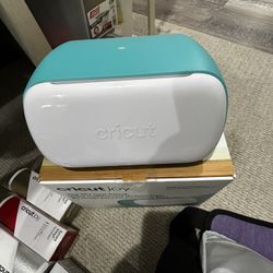  Cricut Joy