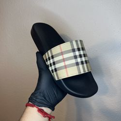 burberry slides