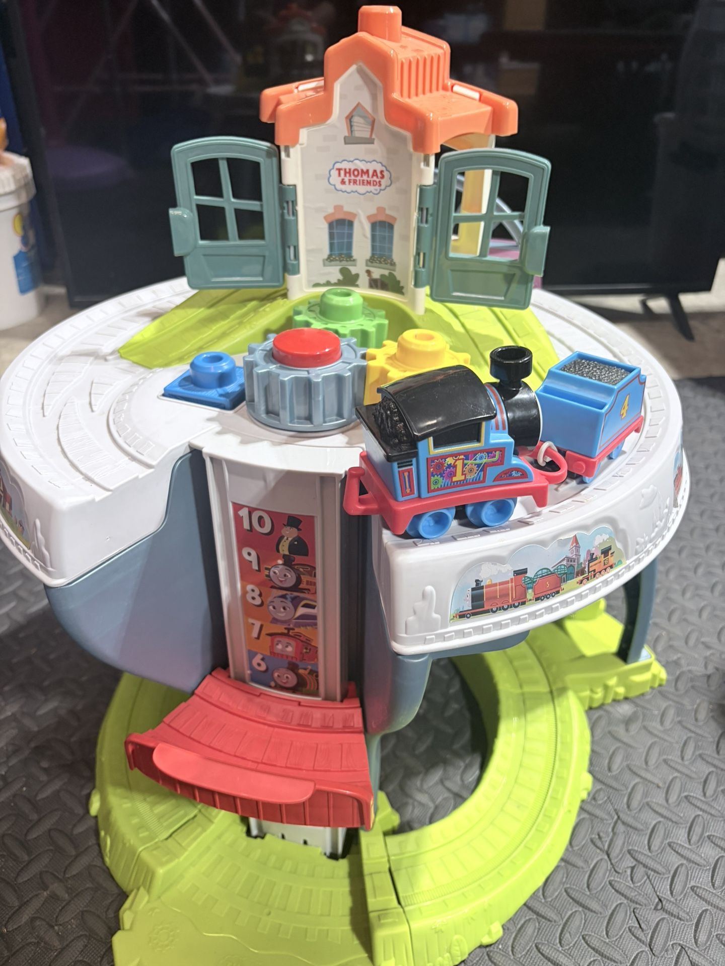 Thomas & Friends Toddler Toy My First Train Table with Track