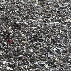 Playground rubber mulch 