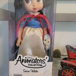 Snow White Collectibles Doll 16 Inch