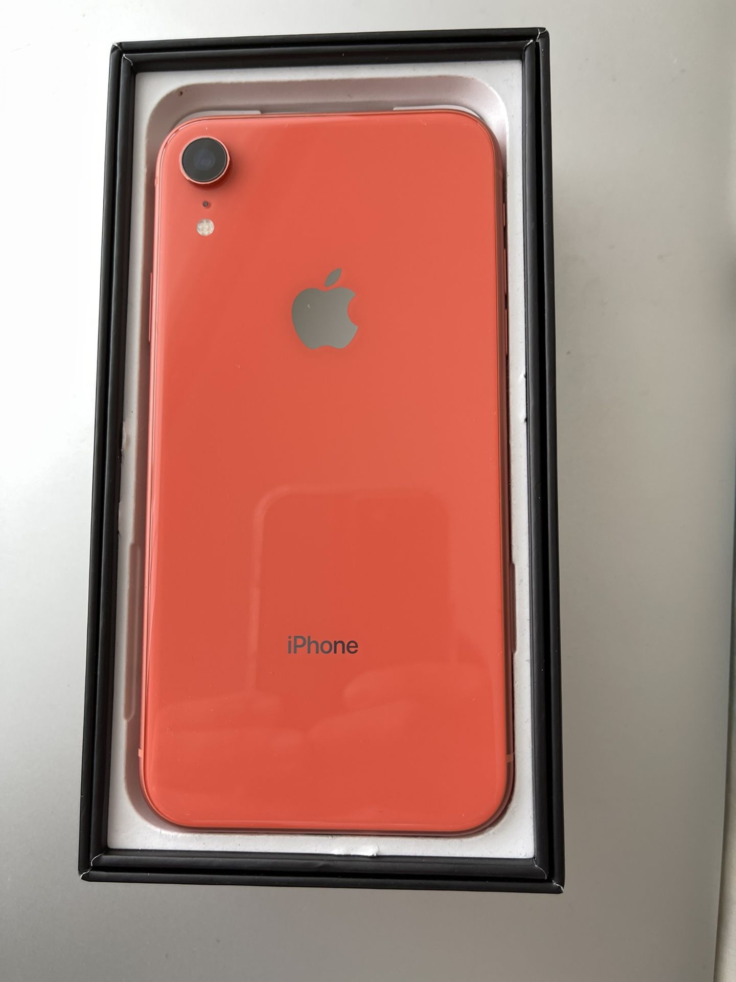 iPhone XR / Coral / 64GB 【公式通販】