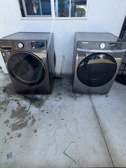 Washer and Dryer Laundry Machines