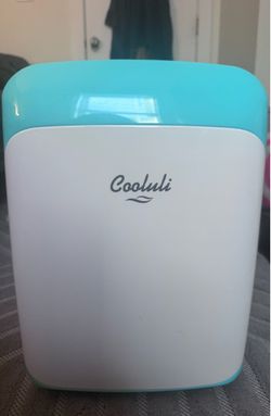 The Cooluli Classic 15-liter Thermoelectric Cooler/Warmer Mini Fridge