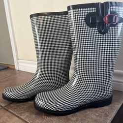 Women’s Rain Boots Size 9 Austin Trading Co