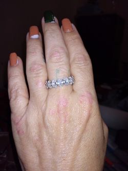 Size 7 Beautiful Silver An Cz Diamond Ring 