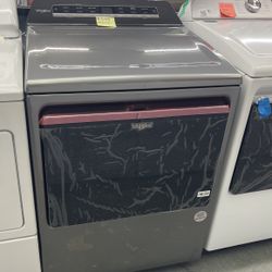 New Scratch And Dent Whirlpool Dryer. 1 Year Warranty 